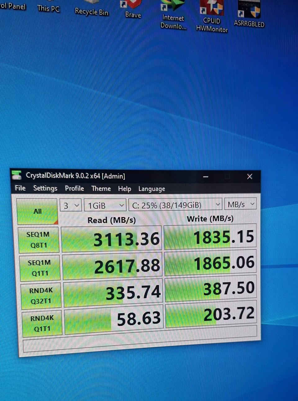 السلام عليكم ذاكرة 512 كيكا للبيع
addlink nvme ssd 512 gb
Gen 3x4 
نظيف حيل مثل ما موضح بالصورة والسرعات همين موضحة
سعره 80 الف قفل ومتوفر توصيل


**إذا كنت صاحب هذا الإعلان وتريد حذفه لأي سبب، رجاءا أرسل رسالة إلى الدعم الفني**