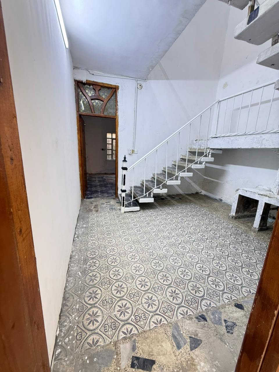 � للبيع بيت سكني في منطقة الجمعية

📍 الموقع: منطقة الجمعية – قرب حديقة السيسبان

📐 المساحة: 100 متر مربع

🛏 التفاصيل:

* 3 غرف نوم

* هول

* استقبال (ضيوف)

* مطبخ

* حمام

📌 مميزات الموقع:

* قريب جداً من حديقة السيسبان 🌿

* بجانبه جامع

* قريب من مدرسة ابتدائية ومتوسطة

* قريب من مستوصف

✨ موقع ممتاز وخدمي مناسب للعوائل

📞 للتواصل: [***********]

📩 مراسلة

