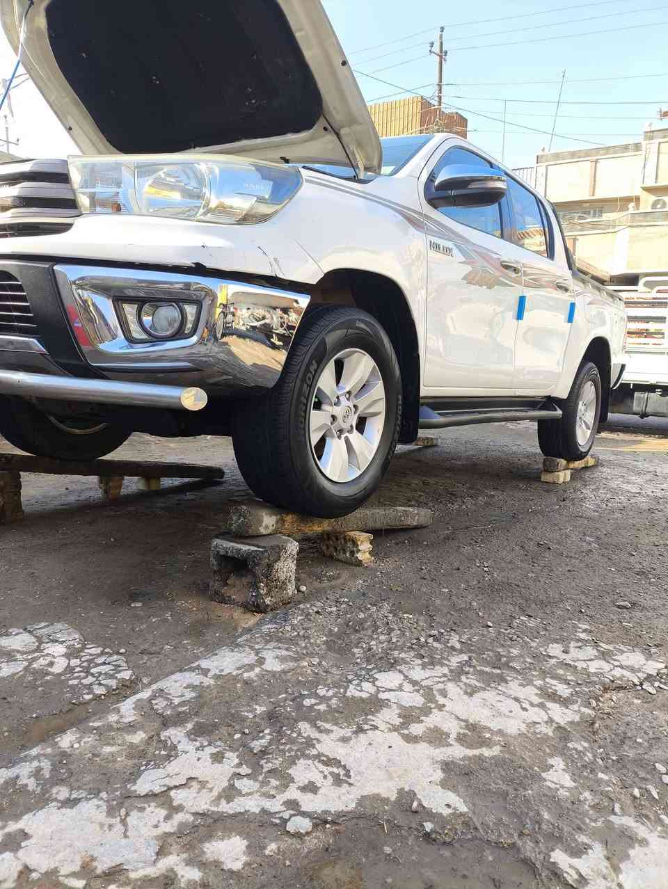 سلام عليكم هايلوكس للبيع موديل 16 سيارة حلوه وجاهزه مال جنايي سياره بيه بارد شويه بل  جاملق لخلفي سياره عل وضع شركه رقم سياره بغداد العنوان بغداد الاتصال واستفسار بل رقم***********
