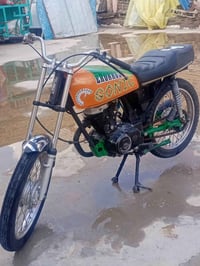 دراجه للبيع اوراق اوراق اصولي 2015 شاصي ومكينه برفاز مكينته حلوه ناعمه...