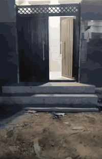 شقه طابق ارضي  للأيجار مساحة 150 م يحتوي على غرفتين نوم +واحد صحيات  و...