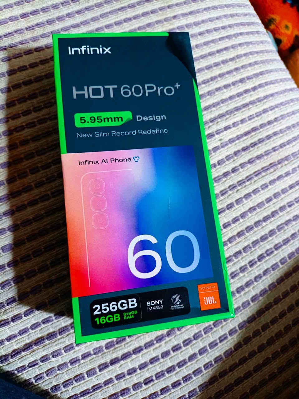 السلام عليكم 
جهاز مستخدم نضافته 95 %
ذاكرته الجهاز 256 
يشحن بسرعه 45 واط
بطاريته 5160 جدا قويا 
معالج G200 سريع بالالعاب
كامرته الخلفيه ممتازه 50 
شاشه سلسله بسرعه 144 هرتز
من نوع امولد مصفحه راقيه جداا من حيث الالوان 
الجهاز يحتوي بصمة 🫆 اصبع تحت الشاشه
وبصمه وجه سريعه 
الجهاز بي احدث نضام من شركة كوكل اندرويد 15 .
سعر الجهاز 200 الف بي مجال مكاني ناصريه 
مع محتوياته /كارتون /شاحنه /كيبل شحن/ كفر/ لاسق شاشه ناصرية, ذي قار


**إذا كنت صاحب هذا الإعلان وتريد حذفه لأي سبب، رجاءا أرسل رسالة إلى الدعم الفني**