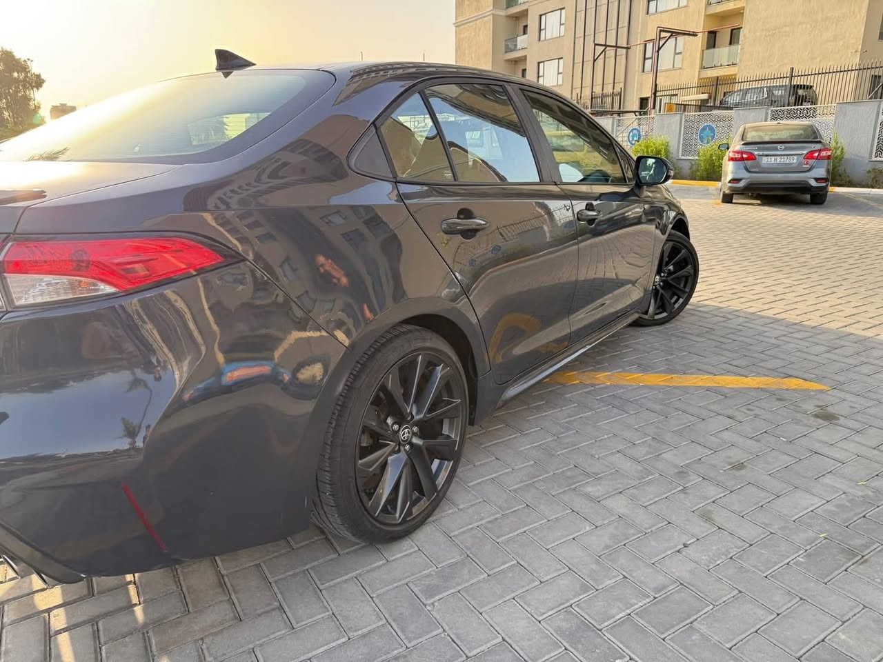 السلام عليكم
كورلا 2024 شكل S 
لون سمنتي مميز 
ماشية 38ml
المواصفات:
بصمه 

قطعتين تبريد 

شاشه جبيرة

كامره خلفيه 
كشنات لونين 
رادار امامي 
رادار جانبي 
حساسات 
توقف ذاتي 
تحديد مسار 

وهواي مواصفات 

السياره قطعة وحدة صبغ جاملغ خلفي وباب خلفي تبديل نفس الون ابلادي اصلي بدون 
اي دواخل بدون كص سونار داخل المنشور سيارة متصرف عليهة ربع 
بس ترقم لئن بدون رقم ورقمهة يكلف 10$ورقات فقط  

السعر 138  وبيها مجال بسيط جدآ  

 
للاستفسار ؛*********** 
                                      ***********
