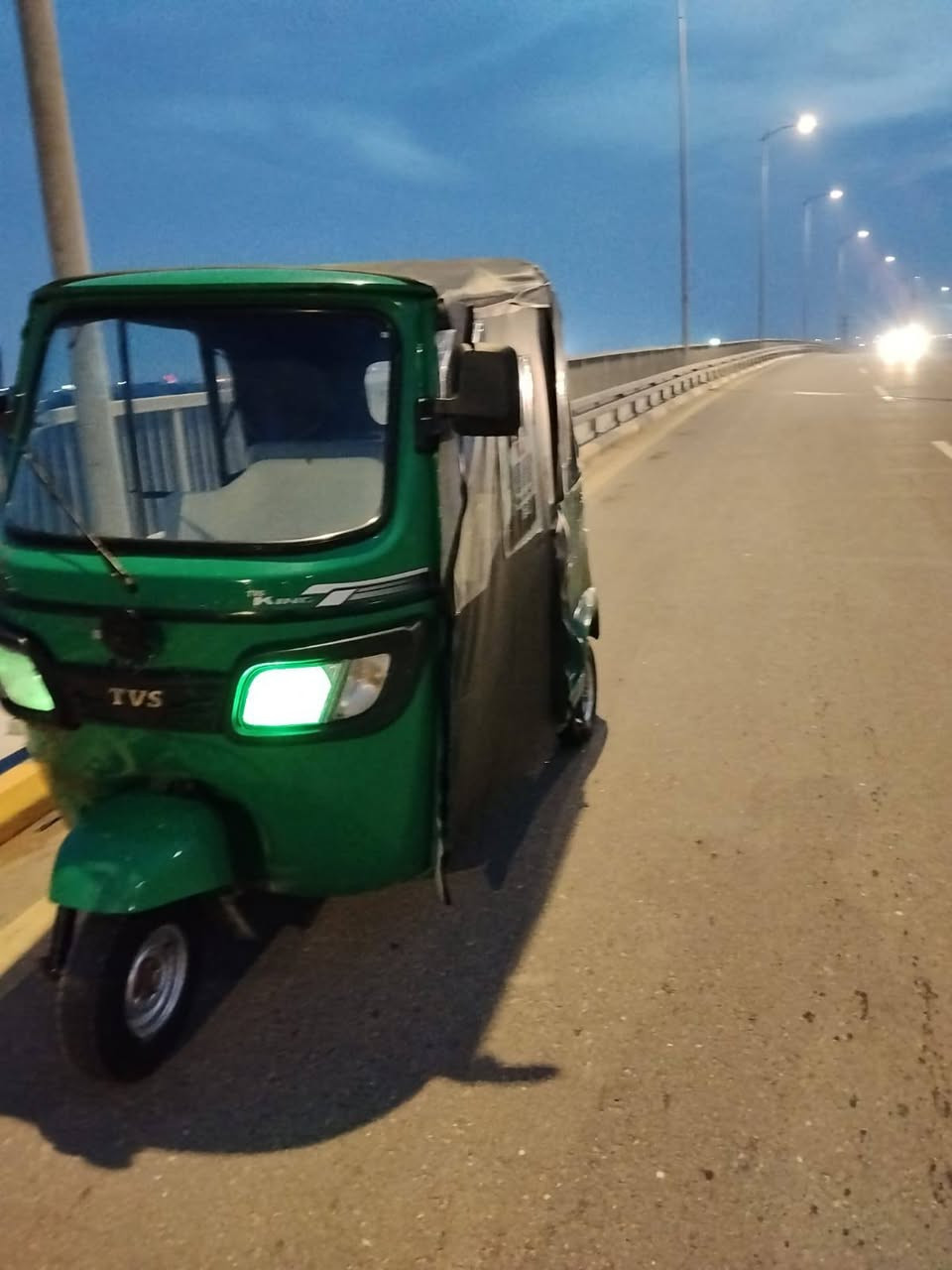 سلاعليكم تكتك للبيع رقم وسنويه تي في اس 21 طابه بال 22 التكتك ابيعكم حديد اوقف بس بالاصوليات مكاني الجزيره شارع خطوه زين العابدين السعر(5 وبيها مجال) الاتصال بس واتساب )***********
