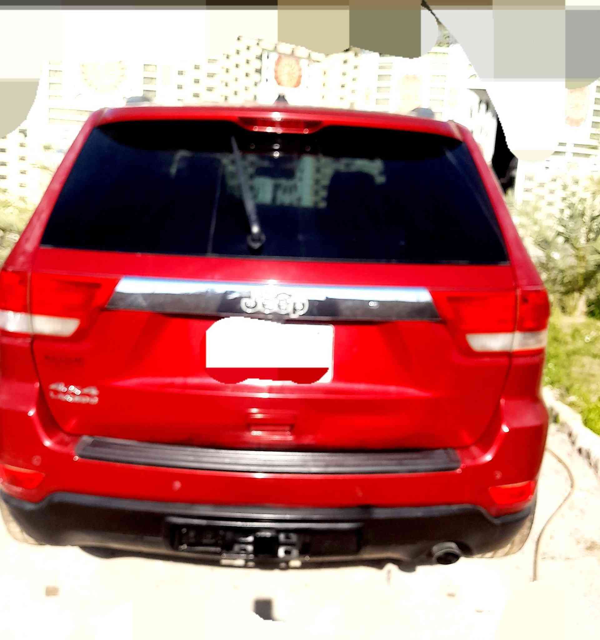 جيب شيروكي 2013 ادوات ادوات كفاله من الگص والصبغ  فقط مكانات جراد مكينه وگير على الشرط ارقام وسنويه عظم بغداد الماني السعر 68 بي مجال للتواصل ***********
