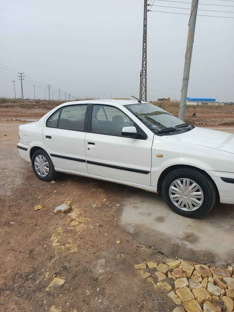 سمند للبيع مكفول سنويه جديدة موديل 13الشراي يتصل السعر 50 وبيعه مجال قليل***********
