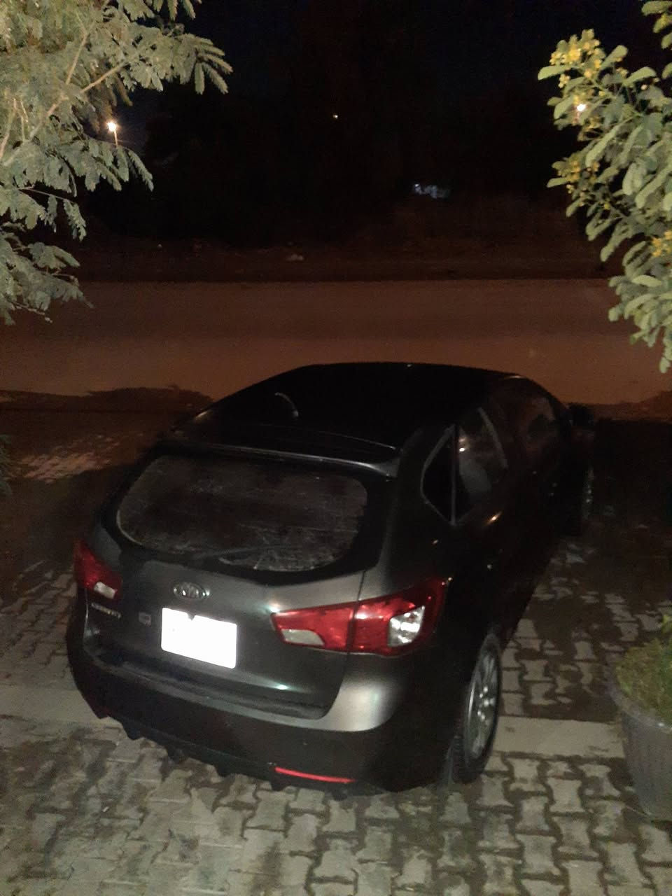 السلام عليكم
كيا سيراتو هاش باك 2012
مكينة كير حدادية مكفولات 
لون سيارة //جوزي بني
رقم سيارة // قادسية ديوانية 
شاشة // لمس
كاميرا خلفية 
مري شفط 
مري تحكم كهربائية
داخل لونين 
ارضية مغلف جلد 
ويل كب 
تدفئة وتبريد 
سنترلك 
جهاز انذار
محرك 1600 دوش 
حدادية كاملة 
السيارة جاهزة من جميع النواحي
السعر98وبيها مجال
للاستفسار الاتصال على الرقم واتساب  اتصال 
 ***********
