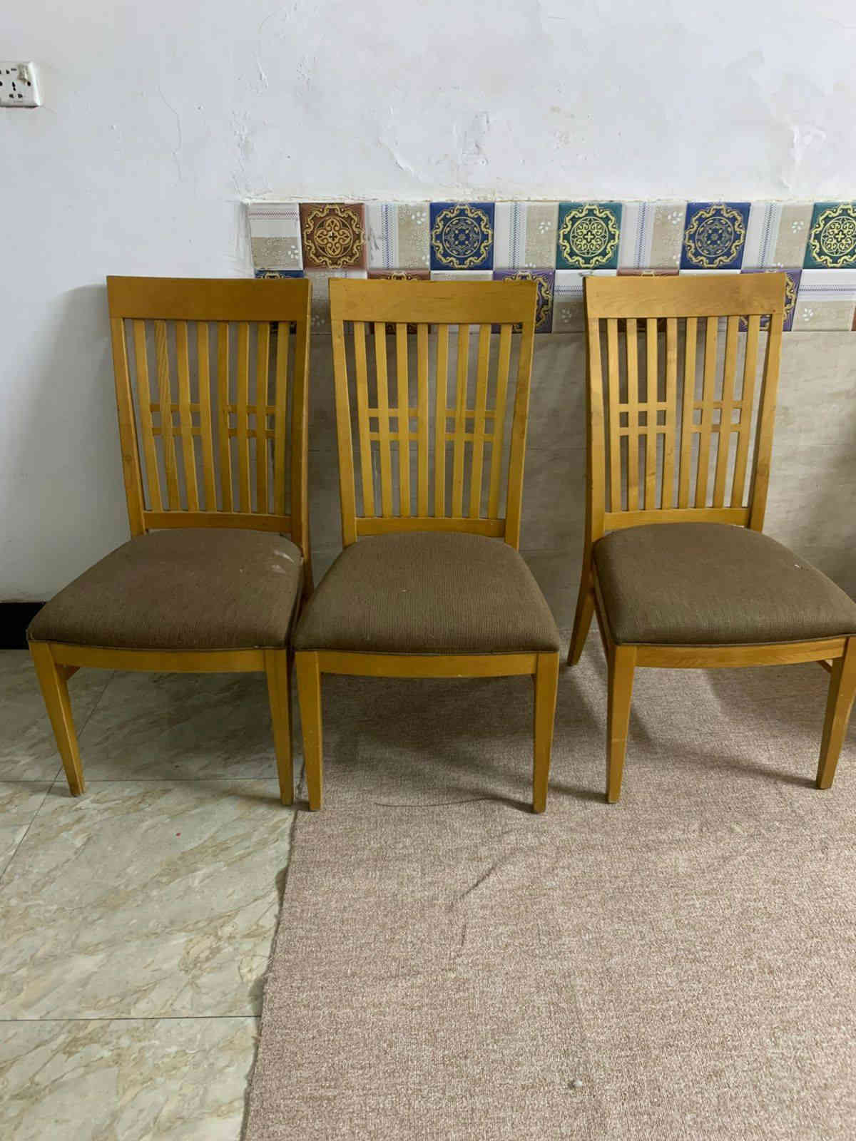 ميزطعام١٦٠طول١١٠عرض٣٠٠سعربغدادصناعه***********
