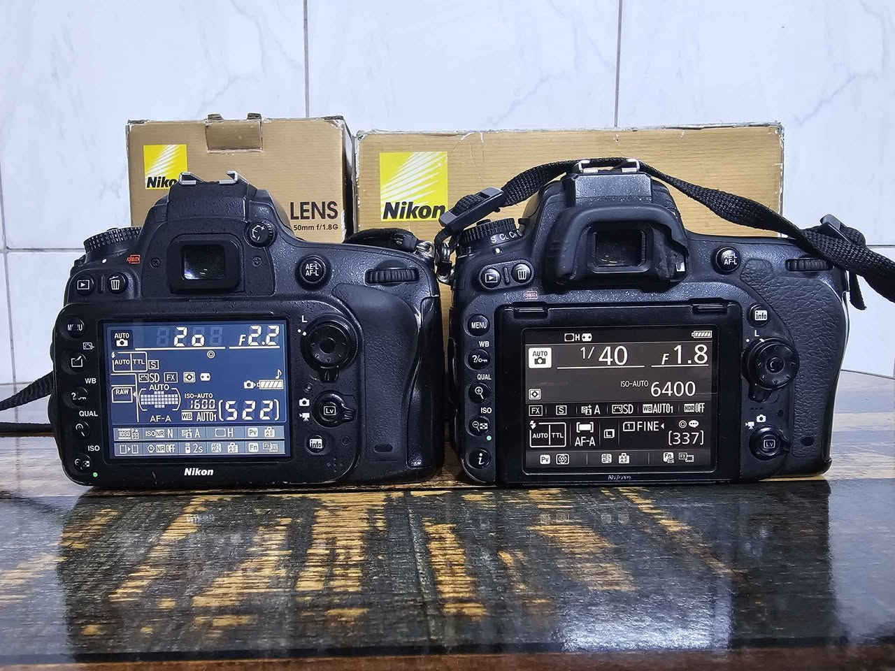 1 / نيكون D750 فول فريم مع عدسة 50m 1.8G مع جنطة ظهر مقسمة و شاحنة و بطارية و رام مواصفات معروفة شاشة قلاب WIFI فقط جلدة واكعة السعر 750 الف 

2 / نيكون D610 فول فريم نظيفة مع عدسة 50m 1.8G مع شاحنة و بطارية و رام و كوارتين العدسة و الكامرة و وصل الشراء السعر 625 ألف 

مكاني بغداد قرب جسر الطالبية الجديد رقمي *********** بغداد, العراق
