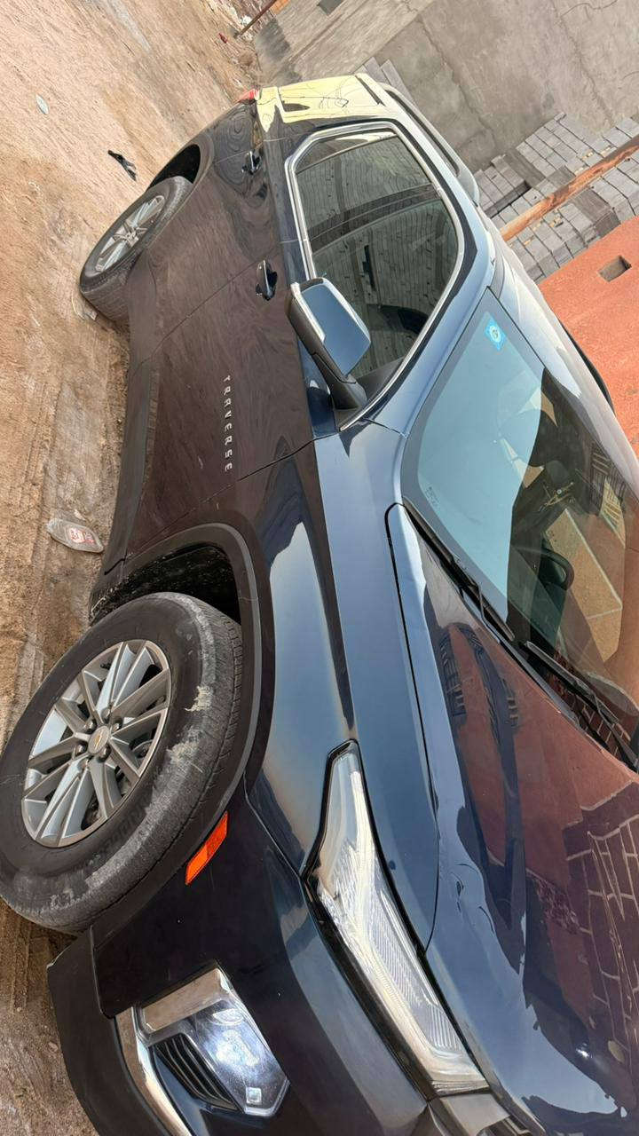 السلام عليكم شفروليه ترافرس ال تي ٢٣ لون  ازرق غير محدد مواصفات ال تي كاملة حادث صفحة الايمن جاملغ امامي مع ألدعامية  يوجد بارد في الصندوق الخلفي البارد عندي صار السعره260قفل باسمي رقم بصرة انكليزي
عنواني شط العرب الصالحيه لتصال عله هذا رقم 
***********
