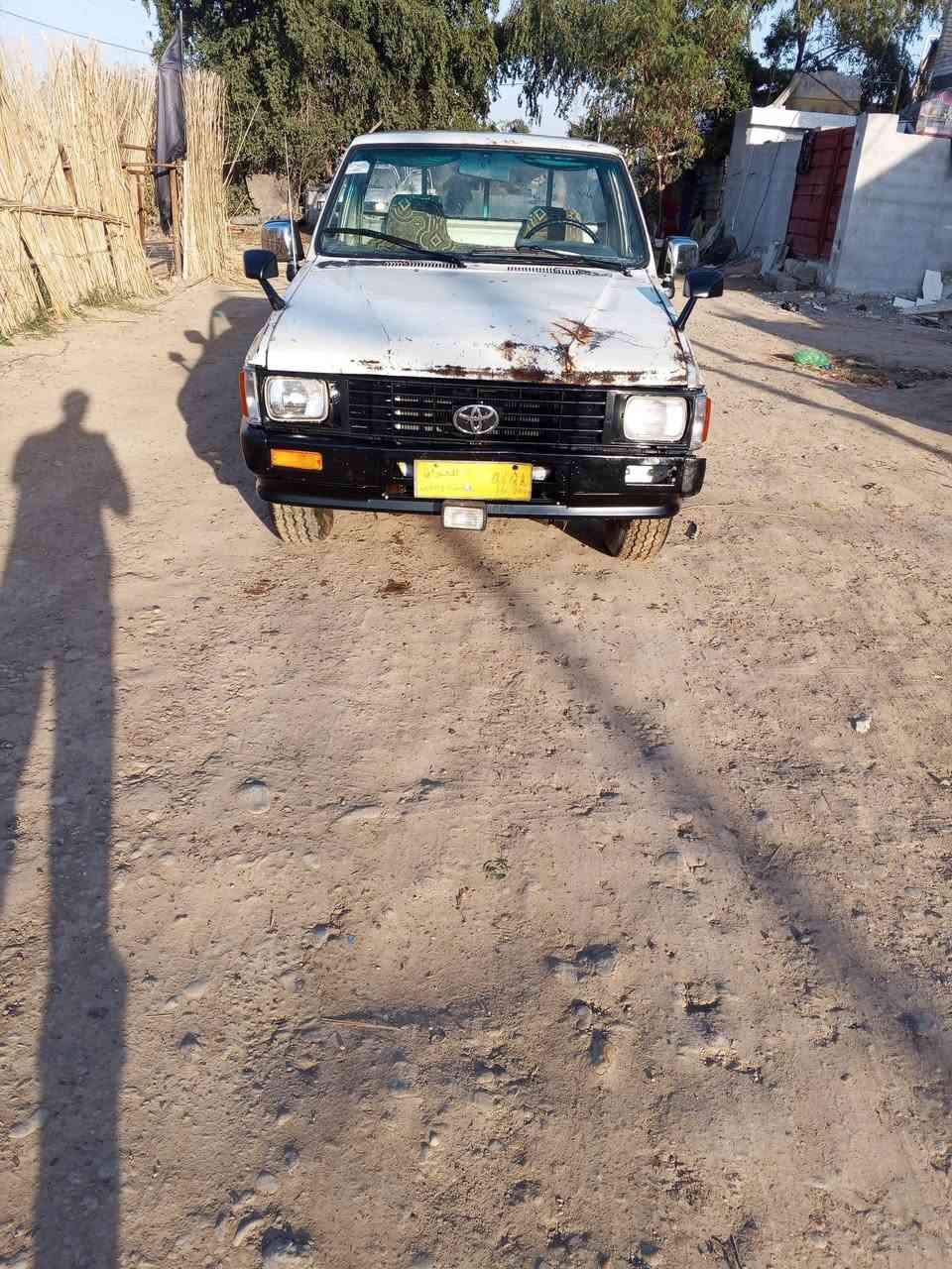 سلام عليكم بيكم للبيع موديل 85 محرك وكير بلادي خير من الله الكشر بلادي شاصي نضيف تخم  كهربياته كله شغاله سعر خاص اتصل مكان بغداد راشديه عباس العامري ***********
