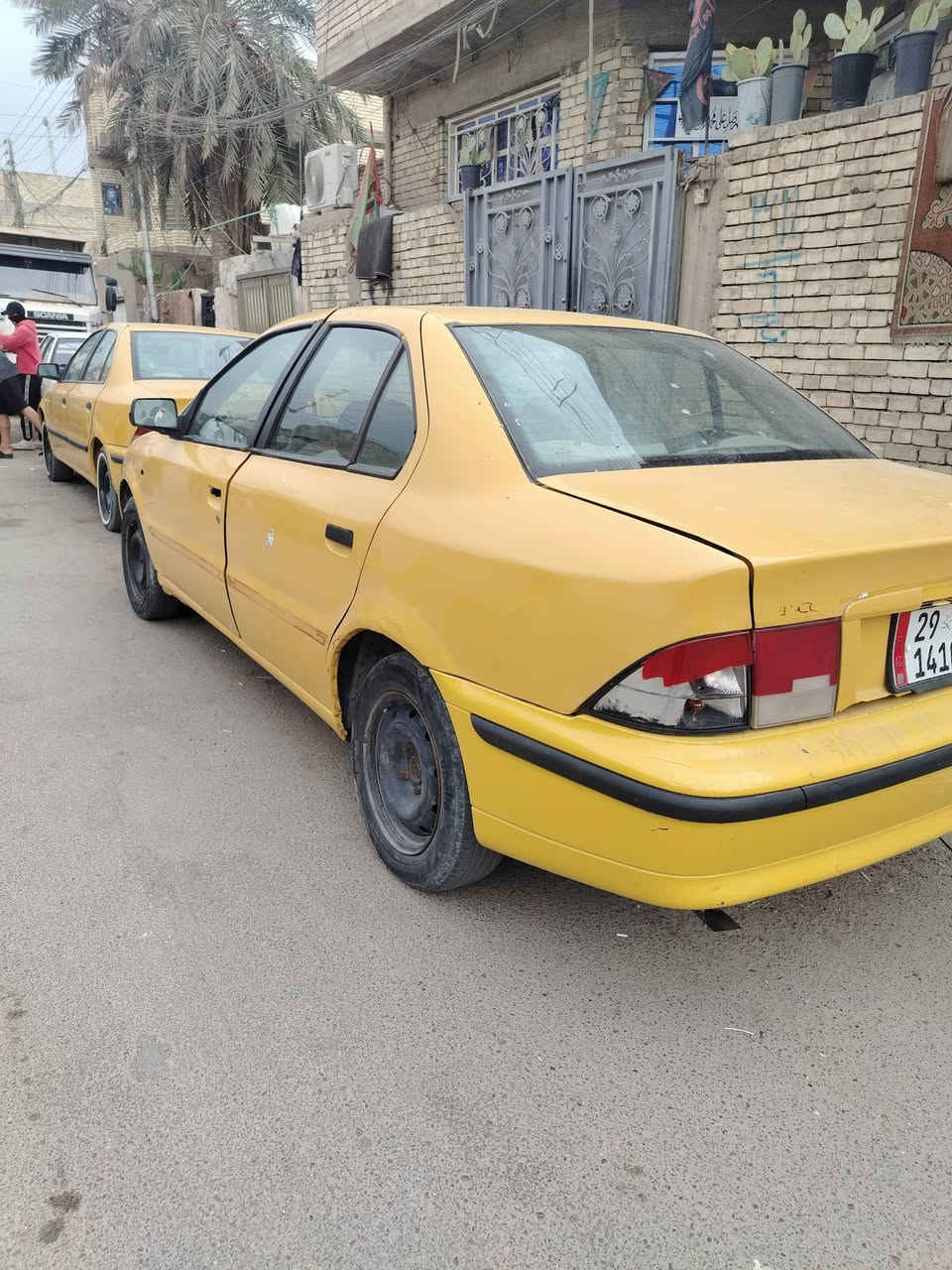 السلام عليكم سمت للبيع موديل 2011 رقم واسط السياره نضيفه يرادلهه ترتيبات مكينه كير خير من الله السعر 23 و بيهه مجال المكان بغداد حي النصر ***********
