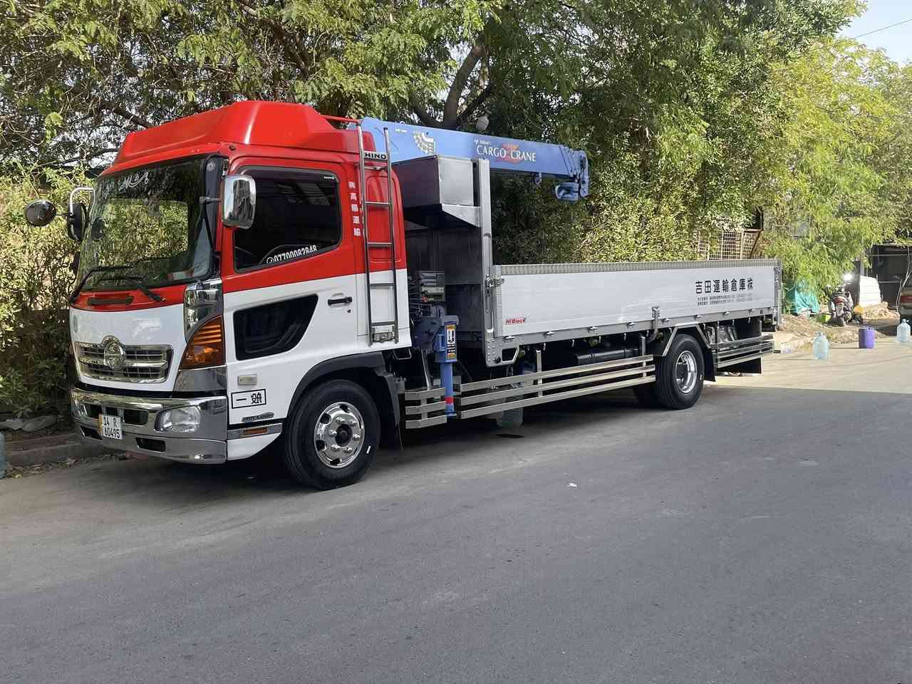 هينو للبيع *********** خمسه سلندر تخم تاير جديد كرين 3 سلايتات ريمونت دخول جديد
