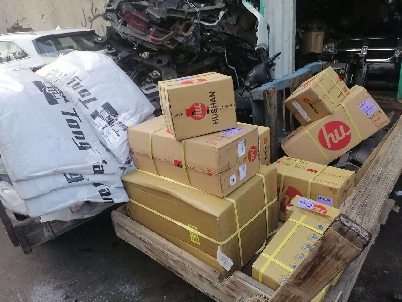 سلام عليكم ورحمة الله وبركاته وصول كميه كبيره من بطاين جيب باتريوت كومباس كاليبر وادوات صدر ومحرك وكلشي يخص باتريوت كومباس كاليبر ويوجد لدينا خدمة توصيل الجميع محافظات العراق ***********
