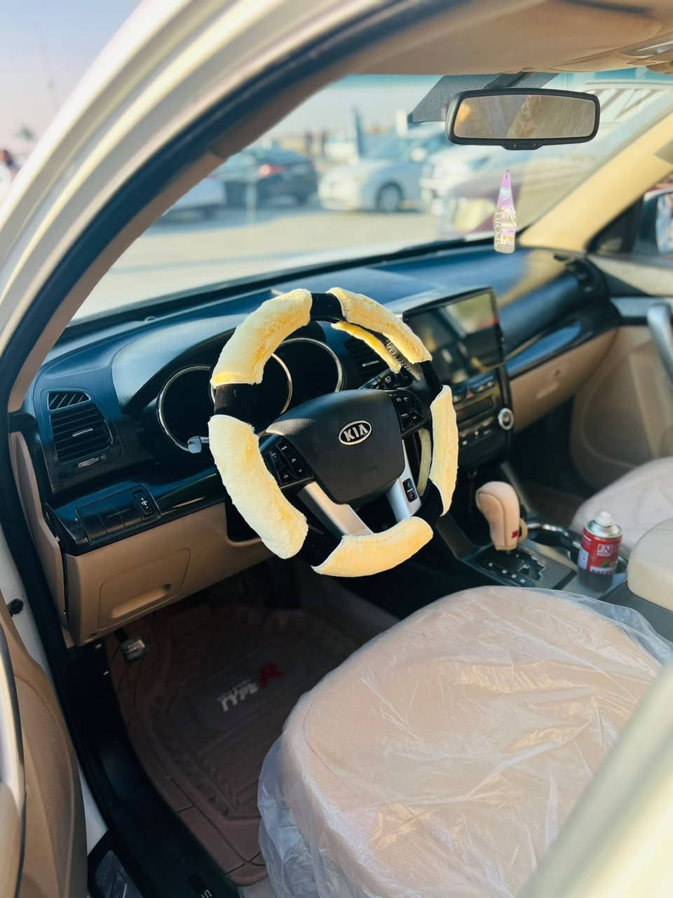 كيا سورنتو 2011 خليجي محرك 4 مامفتوح السيارة بدون صبغ بدون بارد رقم أربيل شرط التحويل سنوية مانافذه 
فول مواصفات عدا البصمة تبريد تدفئة حداديه كلها بشرط
مكان السياره ناحية القيارة السعر اتصل وتدلل *********** ***********
