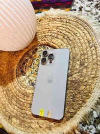 أيفون 15برو ماكس ذاكرته 256 /بطاريته90 جهاز مكفول من شخط مكاني بغداد غ...