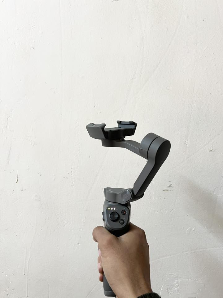 ستاند تصوير مستخدم قليل  جداً
قيم وأخذه 
***********
