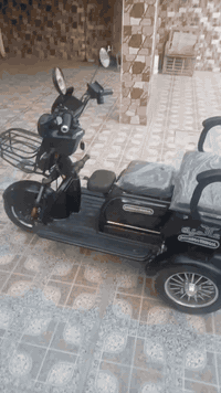 دراجة شحن • ٣ مقاعد • ٥ بطاريات