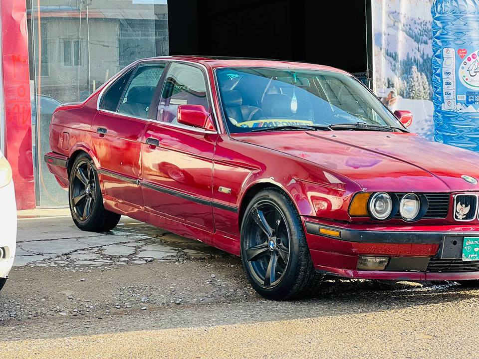 سڵاوی خوای گەورەتان لێبێت .. bmw مۆدیل 92 ئاڕم پلاستیک هەولێر بەس کاڵبۆتەوە بەشەرتی ئەوەلیات ،، مەکینە 520 کەپسی دیجتاڵ گێڕ عادی سڵاید ناو ڕەساسی دوو جام کارەبا تایوویل سپۆرت دەعمی سپۆرت سەیارەکە دواو پێشی کەپسە شانو سەقفی بەشەرت دەعمو لێدراوی هیچ نیە سەیارەکە گێڕو مەکینەو ئەکسلی بەشەرت کارەبای کامل مەزبوتە هی ماڵی خۆمە کامل گیانی مەزبوتەو بێ مەسروفە کەرمیو ناو گێچ و دارو بەردی ئیش ئەکات بیلاد تەبریدیشە،، بۆ فرۆشتن لە سلێمانیم سعری 30 گەڵاو معامەلەیەکی زۆر زۆر کەم ،، ژ.م *********** ❤ السليمانية, العراق
