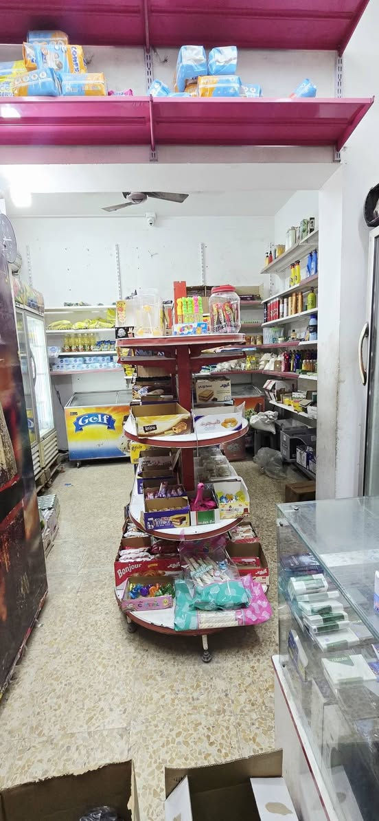 اسواق للبيع ب15 مليون
تريد جرد 
العنوان/ الطالبية ع الشارع العام📍
 الدخل اليومي من ٨٠٠ الى مليون 
بيع لعدم التفرغ 
***********
