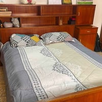 غرفة نوم • للبيع • أثاث