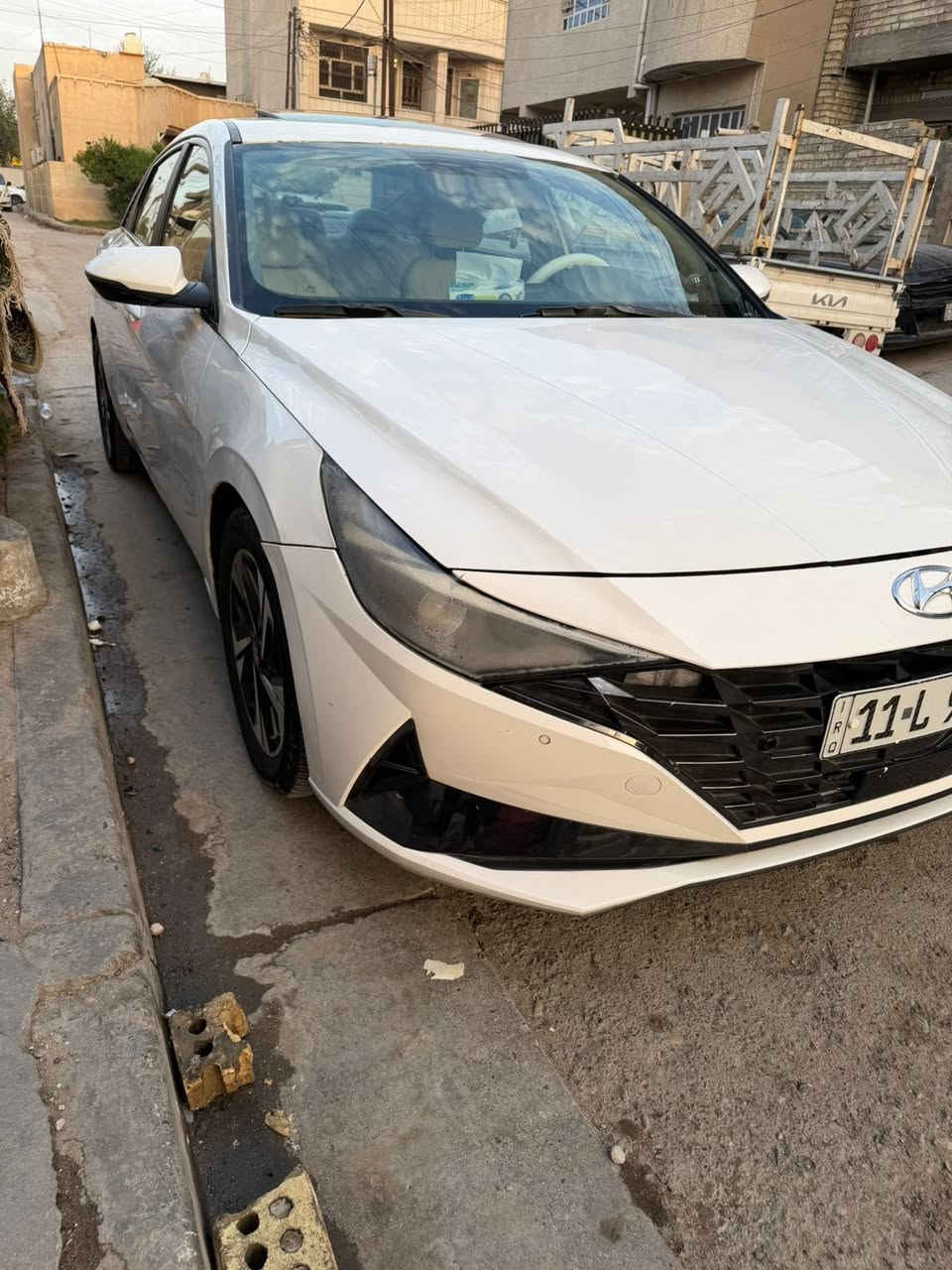 السلام عليكم
النترا 2021خليجي فول موصفات 
لبيع او مراوس حسب القناعه 
مكينه 2000سياره حلوه كمله من كلشي 
رقم نكليزي تحويل ثاني يوم 
سياره بهه بنيد طاير ول صبغ موضح بل سونار 
مكان سياره حي الجامعه 
سعر 135وبيهه مجال 
رقم ***********
رقم ***********
