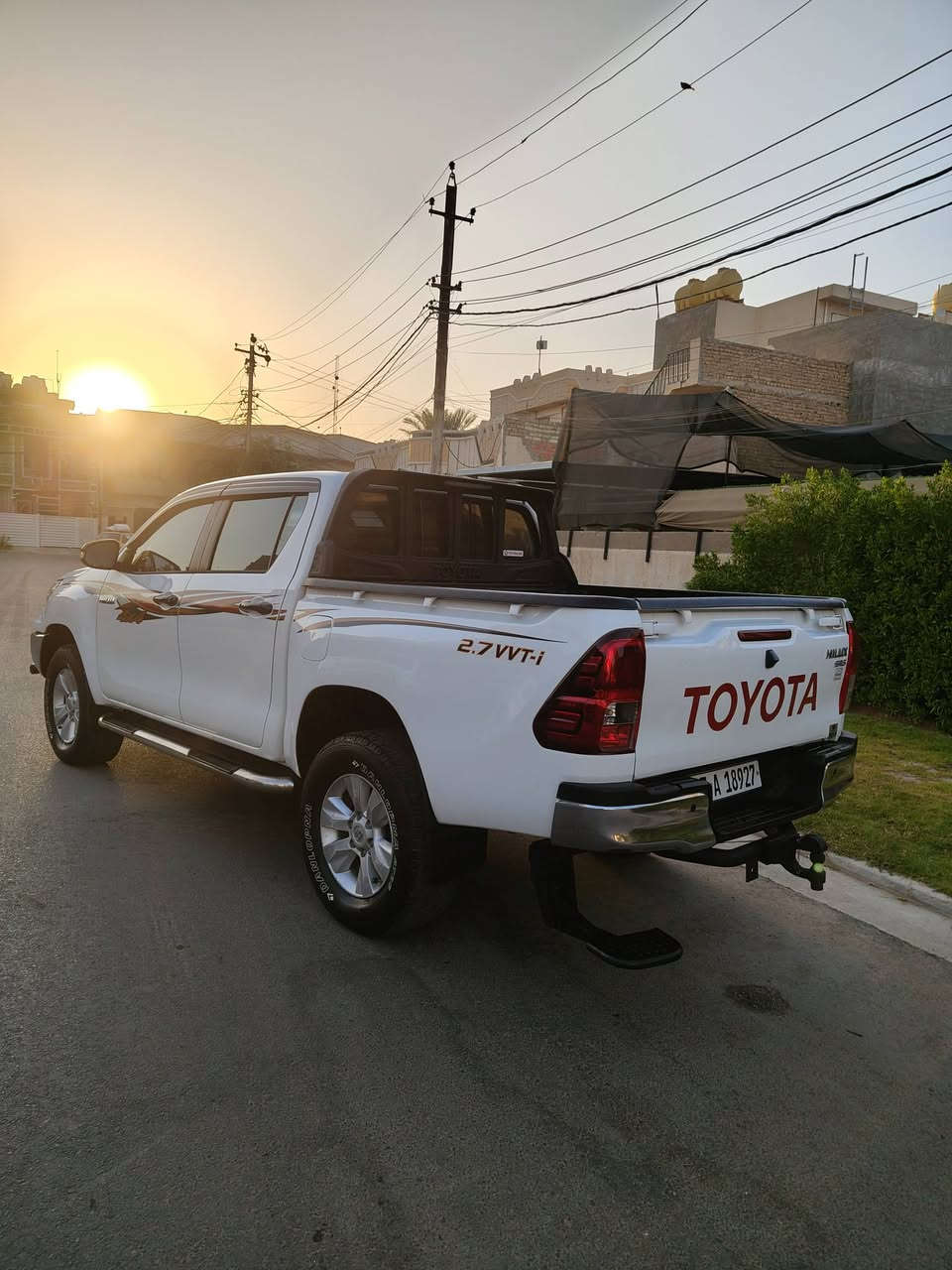 تيوتا هايلوكس للبيع 
موديل 2016 كير عادي 
رقم السياره المثنى باسمي 
تحويل ثاني يوم مصفره ضريبه 
السياره فور ويل  فول مواصفات عادي 
دوسه جي ار حديد 
كير مكينه كفاله 
التبريد ثلج ويه السويج 
مسويلها سيرفس كامل يم توتاشي 
كلج جديد 
منضومه زينون عالي ناصي 
السياره عليهه ترفيعه (نصبته تخبل ) 
السياره مال بيت 
السياره جاهزه من كلشي ان شاء الله 

بيه الباب الامامي مفتوح مال السائق والخلفي مبدل والتكمه الخلفيه مصبوغه اثر طخه خفيفه ( السونار مالته موجود بالصور ) 

مكان السياره / بغداد حي الخضراء او كربلاء عين التمر

للاستفسار/ 
*********** مهندس احمد
