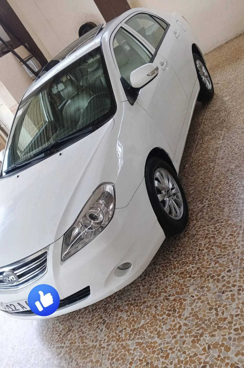 بي واي دي فووول توماتيك 2013
محرك كير شرط 
شرط التحويل  رقم نينوى رقم مسطرة جديد  سنويا 2031 كابون بانزين بيها 
صبغ نص باب ونص جاملغ 
بصمه +تحكمات ستيرن. +كشنات جلد +حساسات خلف +مري شفط 

‏‪***********‬‏
