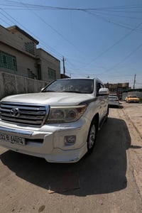 من رخصة الادمن للبيع لاند كروز G.X.R 2014 ماشيه 155 الف رقم بغداد دولي...