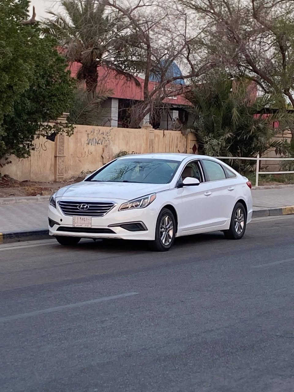 سلام عليكم سوناته 2017 للبيع او للمراوس رقم ذي قار حره مكاني بصره  ضربتهه جاملغ وبنيد مرجعات ومصبوغات وبيهه 3 مكانات تكحيل كامره خلفيه ورادارات خلفي وشاشه تخم تايرات جديد السعر 129 وبيهه مجال رقم ***********
