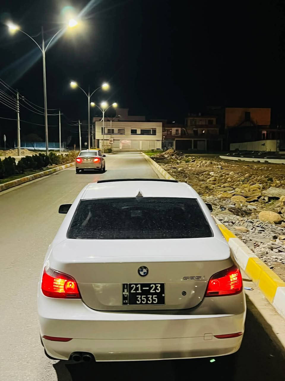 سەرەتا بەناوی خوای گەورە ماشاءالله 
لە ماڵی هەموو لایەک 
« bmw »    چاو برۆ بۆ فرۆشتن وگورینەوە
گێر ئۆتۆماتیک 525i نۆزڵ کورتە زۆر بەقوەتە
مۆدێل 2008 بڕاوە (علوج)
گێرو مەکینەی بەشەرت سەیارەکە یەک دەسە تازە داخل بووە 
فول مواسەفات ناو زەرد کوشن جلد کوشن هیتەر خەزن 
زۆر پاک و جوانە 
گێرو مەکینەی بە شەرت بێ عەیبە
سعر 54گڵا 
ناونیشان چەمچەماڵ 
مشتەریت تەلەفون بکە 
ژم وەتساب***********
***********
ئەدمین ❤️🌹 شمشمل, السليمانية
