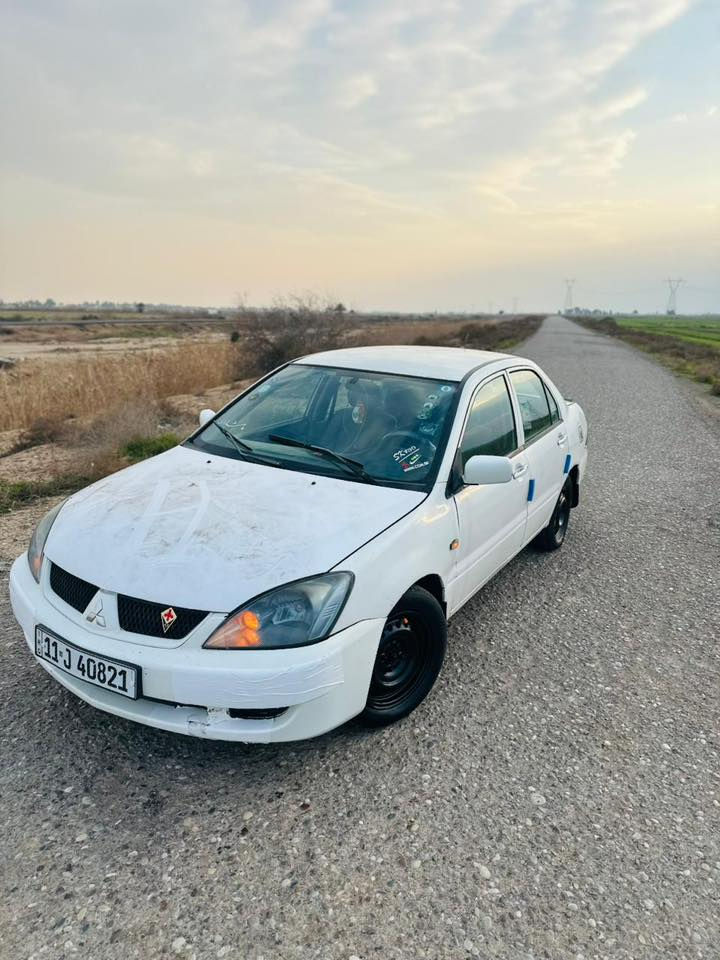 يالله سلام عليكم لانسر للبيع موديل 2011 رقم بغداد نكليزي شرط تحويل مكينه وكير 2000  محوره كير اوتو إنسى دوانز بيها طخه بل جاملا خلفي و بيها صبغات ابيع عام 
مكان ديالى بعقوبه داخلها نضيف كهربائي كامله
سياره مال جناي حلوه ***********
سعرها ٦٨ وبيها مجال 
مو شراي لتعبني اقرأ المنشور براحتك ابيع مصبوغه عام
