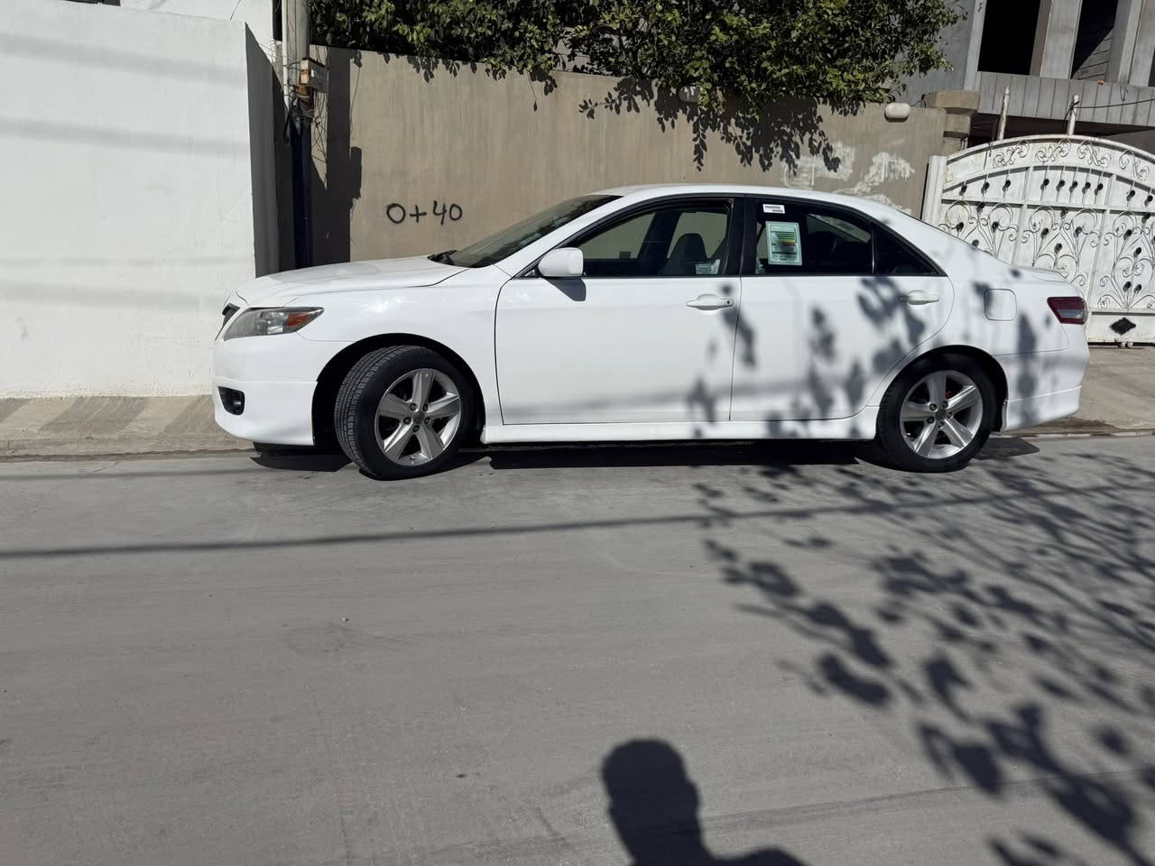 كامري موديل ٢٠١٠ فول مواصفات بس بدون سلايت سياره محرك ٢٥٠٠ محرك گير مامفتوح بشرط صدر تاير كلة جديد سنوية جديد مابيه مصرف خلاص والصونار موجود بيه بس راس البونيد شبر .
 سعر ١٢٢ $

***********
