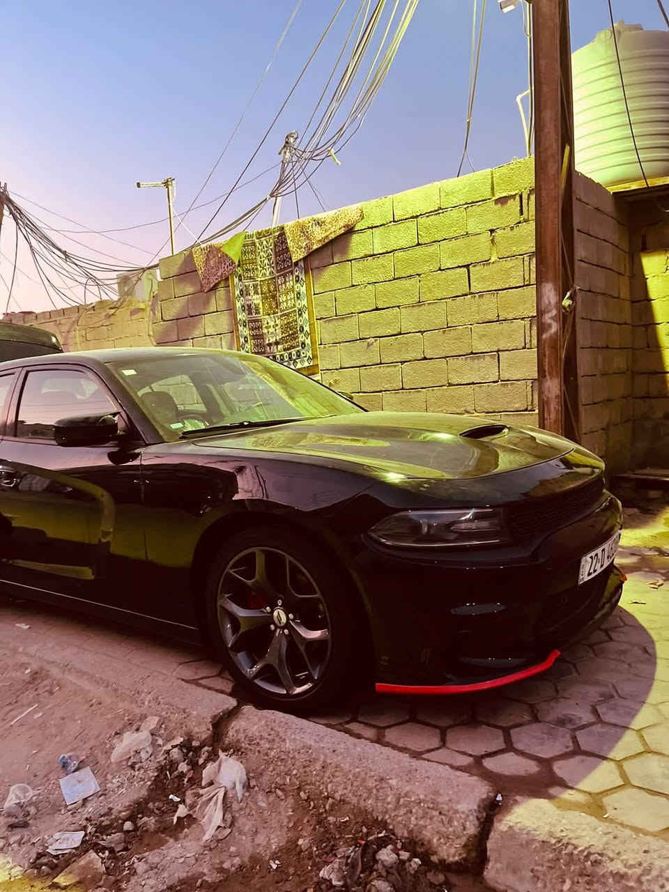 السلام عليكم
جارجر 2016 
السياره رقم اربيل الجديد هزه وفحص جديد السياره بسمي تحويل
السياره وارد امريكي sxt بيها جاملغ وبنيد بدون ايرباك وتم تحديث البنيد السياره جاهزه من كلشي تبريد حداده تخم تاير كله جديد السياره فول مواصفات السياره احلى من الصور بهواي السعر 173 وبيها مجال للشراي مكاني بصره 
***********
