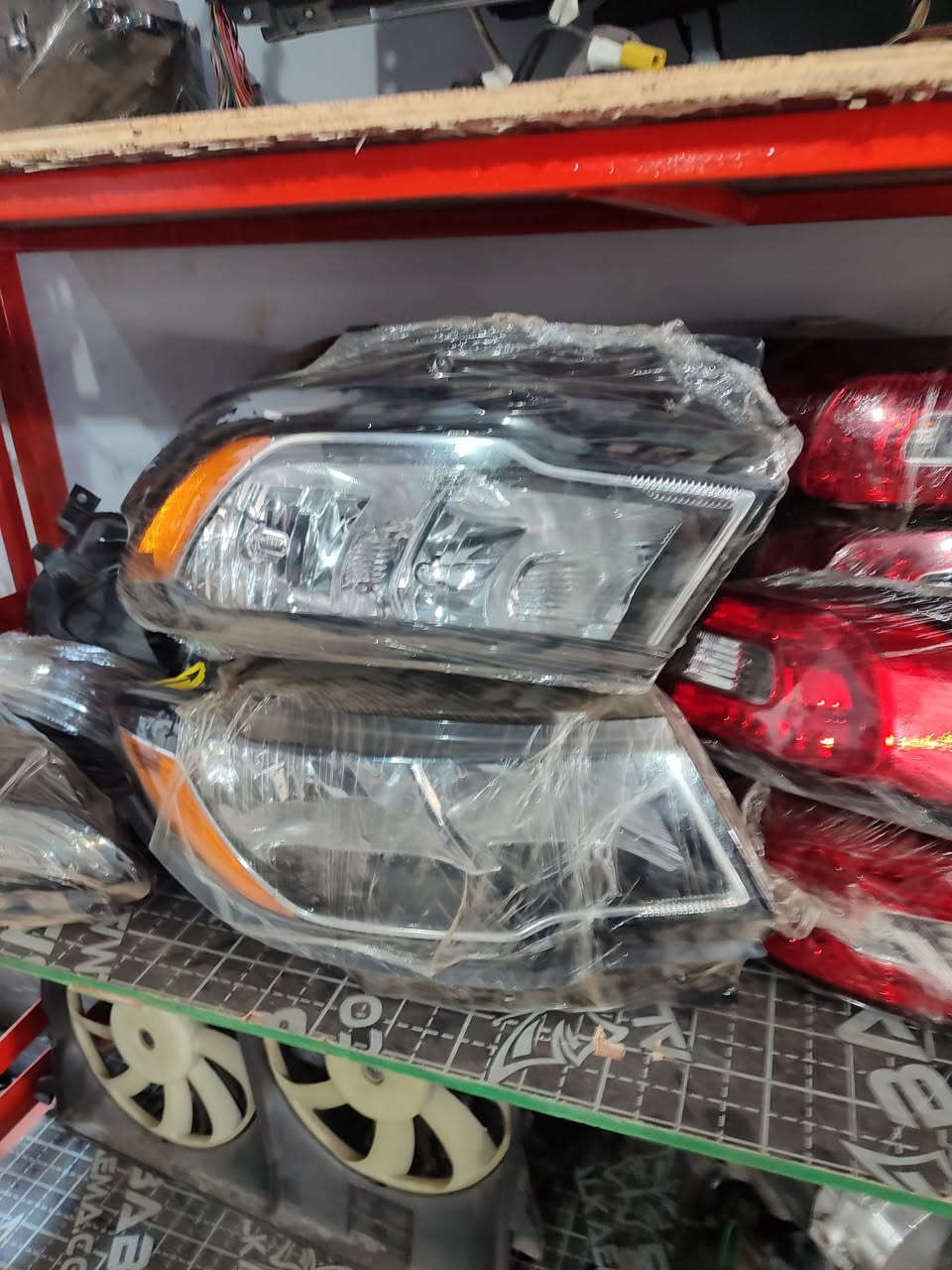 السلام عليكم ورحمه الله وبركاته 
تتوفر جميع قطع غيار السيارات الامريكي جيب شيروكي وجورني وباتريودوكومباس ودورنكو كراندشيروكي
انسب الاسعار مجمع حميد الشمري البصره صناعيت حمدان جملون c4
***********
