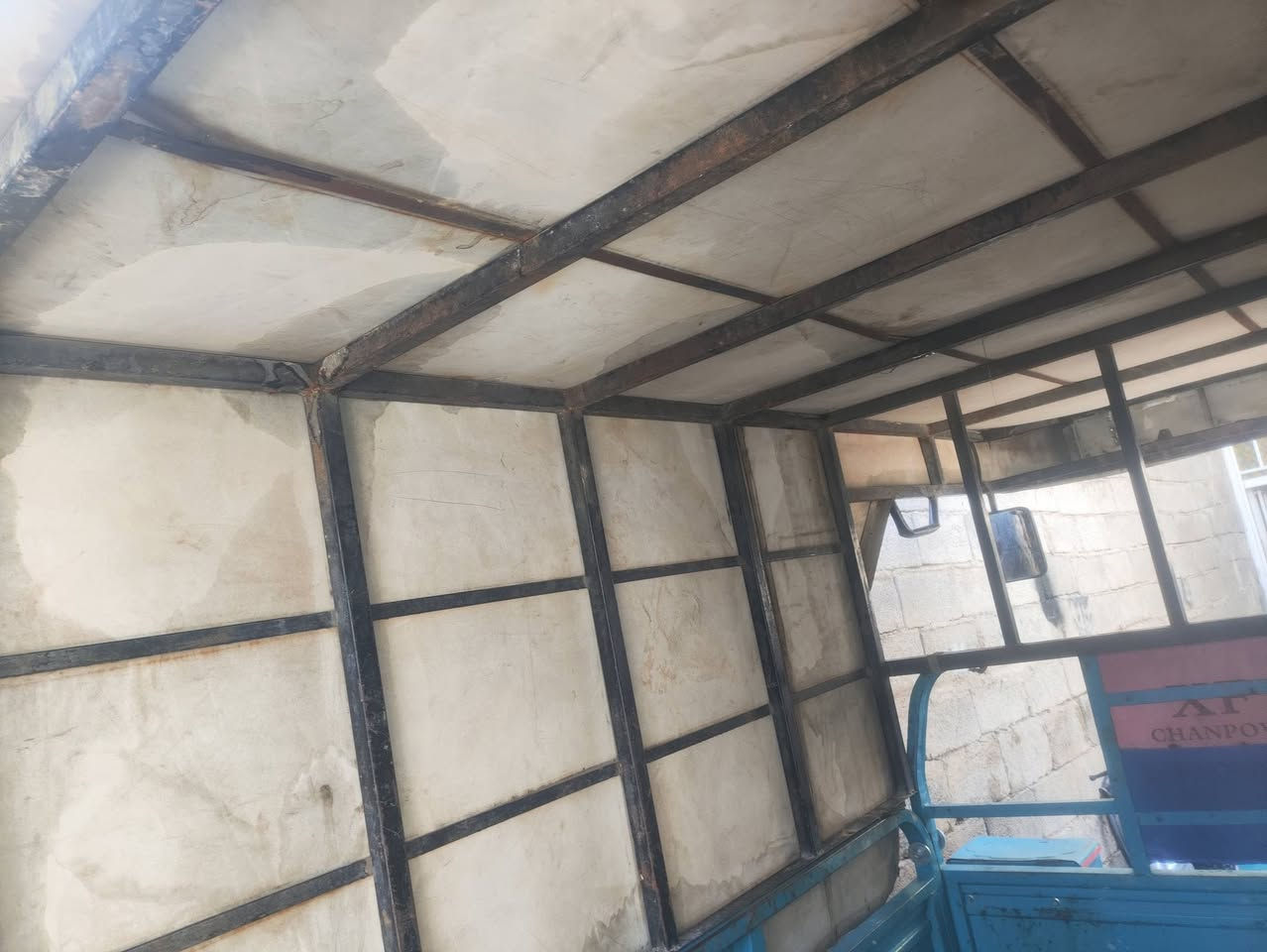 سلام عليكم ورحمه
محجر للبيع 

ابو قرة تفصيل اياد 

جادر عوعان اصلي

وكامل مكان بغداد حي بتول مطعم سليمانية 

***********

سعر 200
