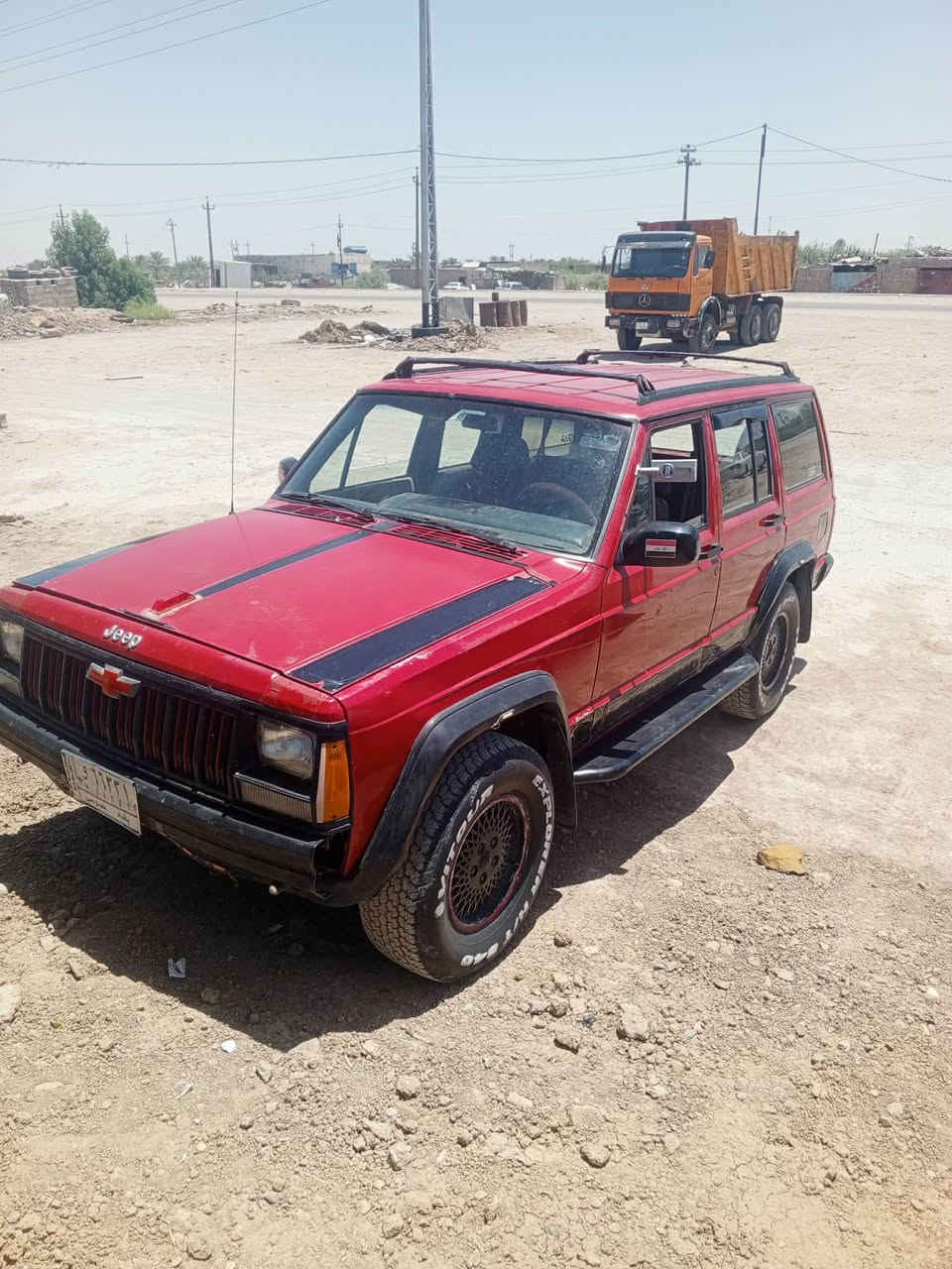 جيب شيروكي ١٩٩٣ رقم بغداد محرك بلاد كير اوتوماتيك
جاهزه بيها نواقص بسيطه السعر ٣٠ ورقه وبيها مجال 
***********
