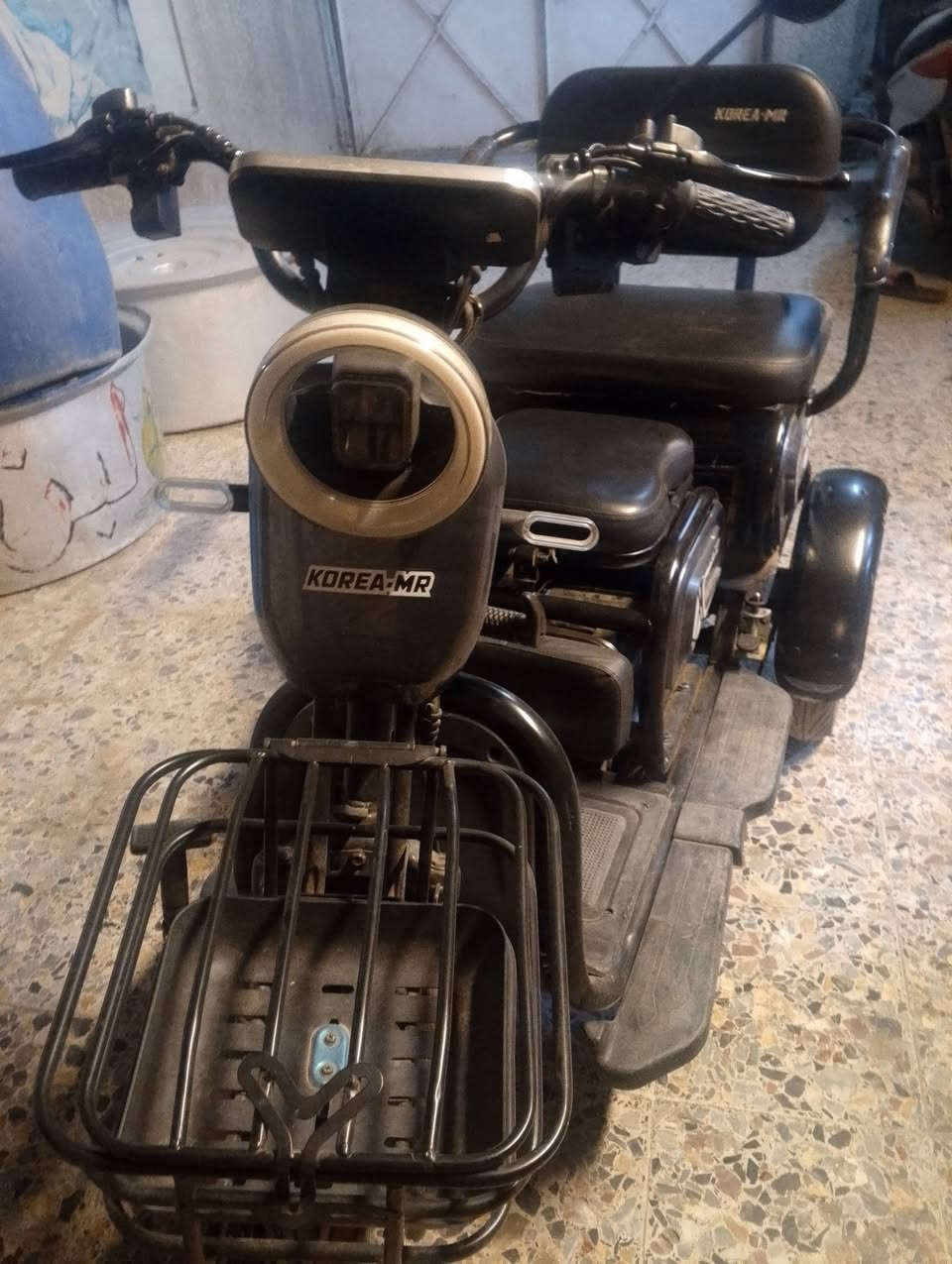 السلام عليكم دراجه ثلاثيه العجلات مال معاقين للبيع البطاريات هابطه فقط دراجه نضيفه ثلاث سرعات بيها وبيها نضام R بك رايده ب 400 وبيه مجال مكاني بغداد مدينة الصدر
المراسله على الخاص ماسنجر او الاتصال ***********
