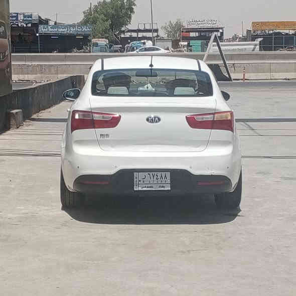 كيا ريو خليجي الشركة الدولية محرك 1600 تحكمات ستيرن  مري شفط ويل17 كبير مكفولة من الصبغ بيها رصعة بلجاملغ الخلفي صغيرة  وبلباب شخط صغير  محرك كير مكفولات ماشية 85كم حقيقي باسمي سعرها 103وبيها مجال بسيط***********
