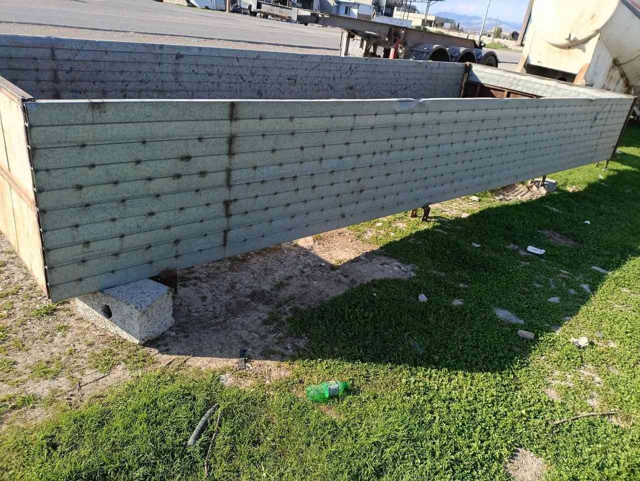 تەعلاوا 
بەرزی 80
درێژی 6.80
شوێن سەیدساق 
***********.  ***********
