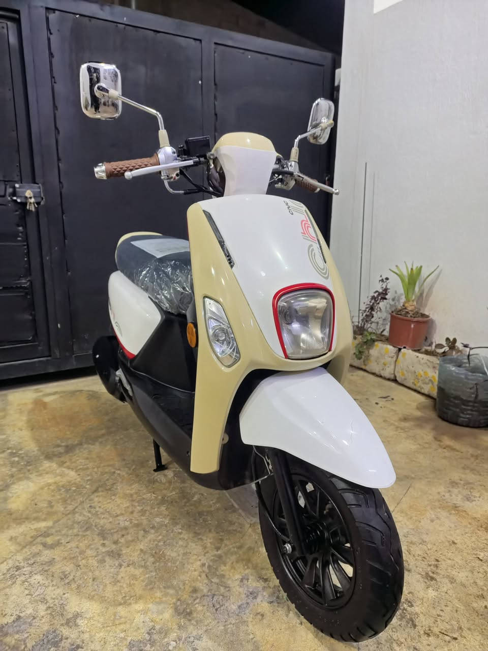 سلام عليكم 

للبيع پولیسی S شريكه ZKH باب اول اصلي 
موديل 2025 بعد جديد ماشي كلش قليل 
مستخدم قليل بعد بل كارتون 📦📦 
شاشه بصمه دراجه ياباني لوك 
نشاط فول دراجه 
سعر تعال خاص شراي خابرني 📞 

مكاني كركوك ❤️ 

***********
***********
