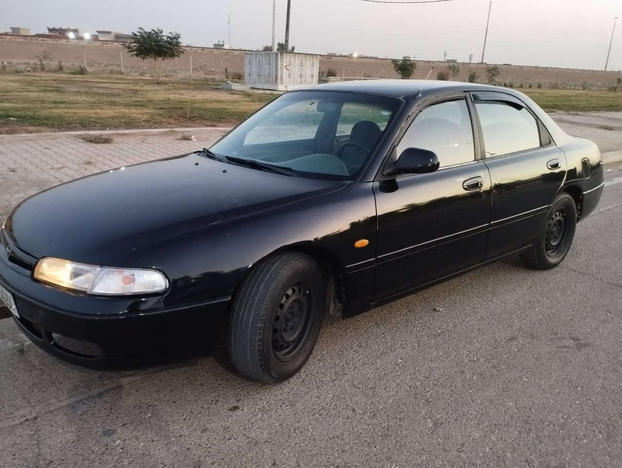 مازدا فاسولیا 
مودیل //92
گێیڕو مه کینه به شه رت دووپارجی هیه 
سه نه وی تا 2030تازیه وه رقی به نزینی هیه 
***********
***********
سعر 45
