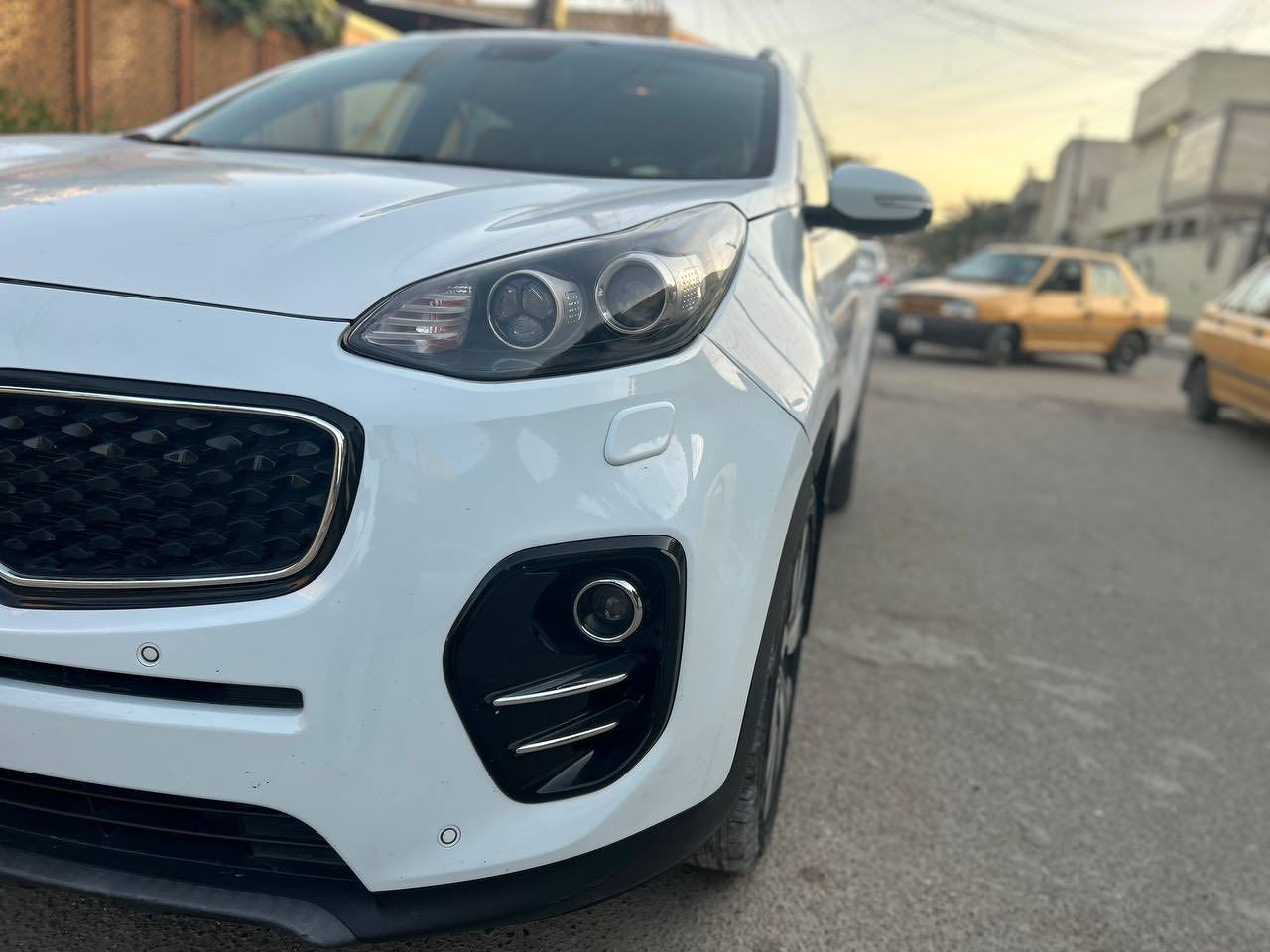 سبورتج ٢٠١٨ خليجي باسمي مري شفط داخل حمصي حساس امامي وخلفي كاميرا وشاشه زراكات ١٢٠ دك جرس بيها قطعتين صبغ باب وجاملغ امامي بدون قطره معجون وعندي كل تفاصيل للصبغ ماشيه ١٣٠ السعر ١٦٧ للاتصال ***********
