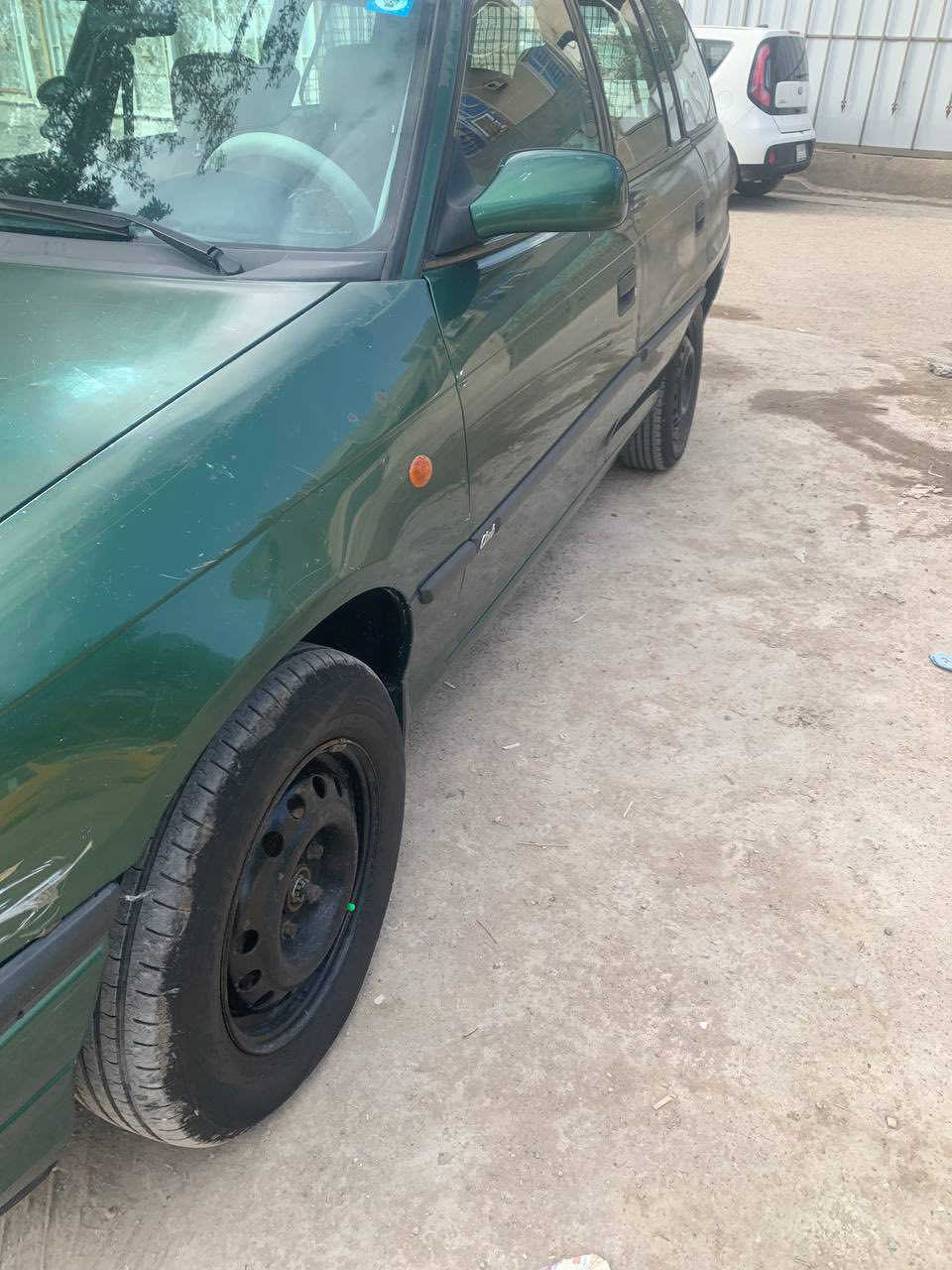 السلام عليكم اؤبل استر  ستيشن موديل 1997مكينه 1800وارد خليجي تبريد السياره رقم بغداد دولي بسمي تحويل ثاني يوم السعر المطلوب عليه 50وبيه مجال بصيط العنوان بغداد الشعب 
للستفسار *********** 

ملاحضه السياره بيه صبغ بس باب الجنطه الخلفيه فقط !
