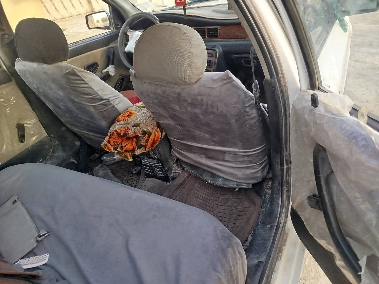 سياره سمند للبيع موديل 10سياره مال جناي رقم قادسيه بسمي مداور ثاني يوم سعر 28 رقمي ***********
