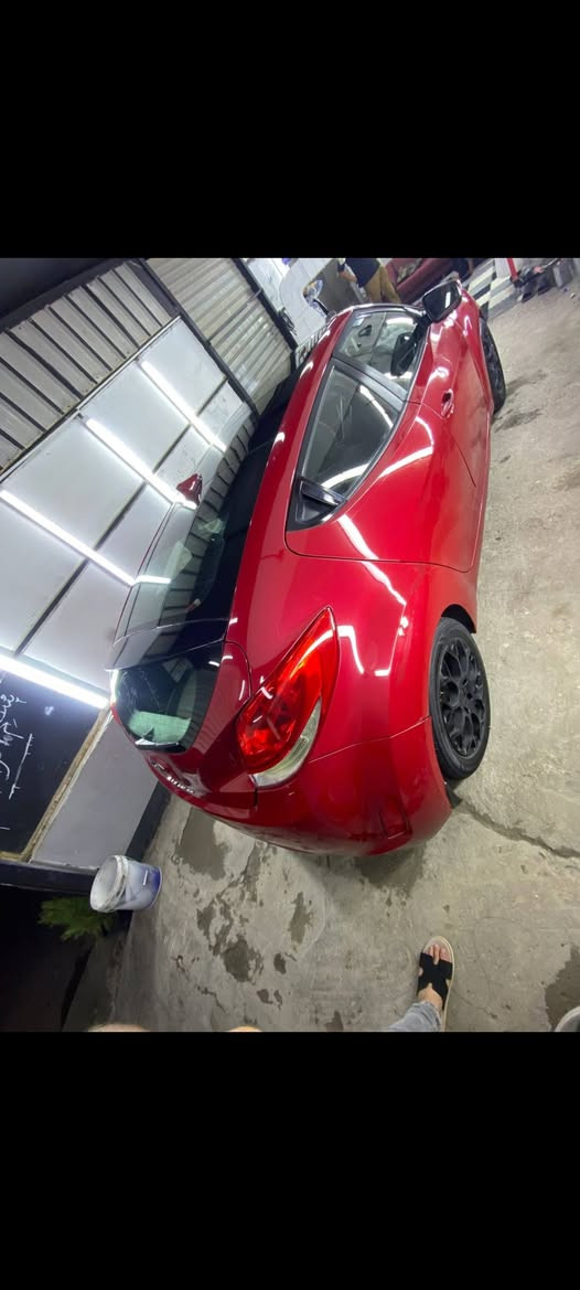 كامل مواصفات بصمه فتحته بانورما ارضيه جلد احمر وستيرن حياكه سماعات فووول وادامه جديده وبوليش الماني تايرات جديده وباتري جديد  حادث بامريكا موجود برقم لشاصي وحادث عراق بالجاملغ خلفي معدل ع بارد سعر ٩٠ بيها مجال مكان حي الجامعه رقمي ***********
