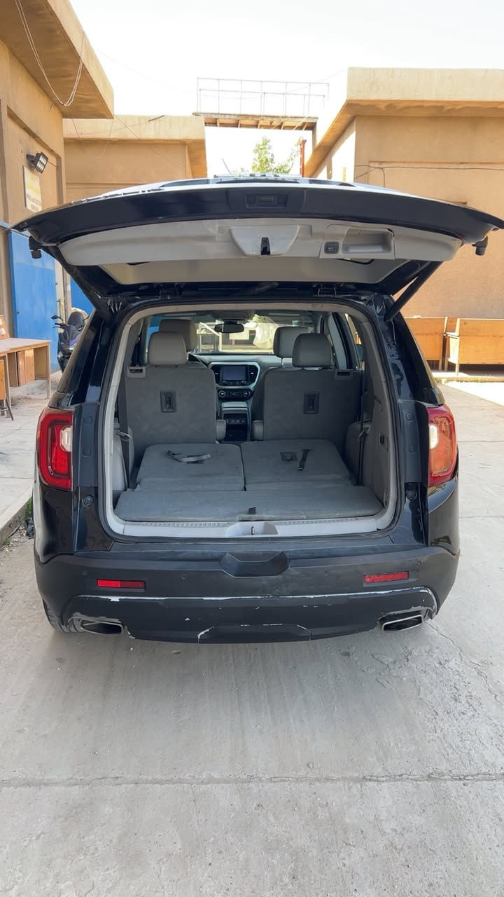 سيارة  جمسي اكاديا  للبيع
2023
‎السلام عليكم شباب للبيع 
 ا
GMC ACADIA (SLT) ✅
‎الموديل (2023)✅
ماشيه(40) الف مايل وقابل للزياده✅
رقم بغداد بأسمي 
المواصفات 📄
بصمه✅
تسغيل عن بعد✅
7 راكب ✅
كشن منفصل Vip  ✅
رادارات امامي +جانبي + خلفي ✅
داتا شو وتنبيه رادار بالجامه الاماميه✅
نقاط عمياء جانبيه ✅ 
اوتو ستوب ✅ 
تحديد مسار وتنبيه الخروج من المسار✅
كار بلي + اندويد اوتو ✅
بلوتوث +5 منافذ usb✅
تبريد وتدفئه  منفصل ✅
تبريد مركزي 3 قطع ✅
شاشه قياس 8 انش✅ 
ويل وتاير حجم 18 ✅ 

حجم المحرك 4 سلندر 
الفين تيربو (2.0 TURBO) نشاط وقوه🔋
حصان (228) 🐎 
عزم (258) رطل قدم 
گير 9 نمر 

اخوان بالنسبه لحادث السياره صبغ قطعه واحده فقط باب خلفي مبدل

بدوووون ايرباك نهائيا ❌❌ 
بجم كبس ✅ 
 
صور الحادث مرفقه

حبايب السعر  (230$ ) 💵💰بية مجال للشراي 
للاستفسار خاص او واتس اب متوفر 
***********
العنوان بغداد ✅
البلديات قرب اذاعة العهد
