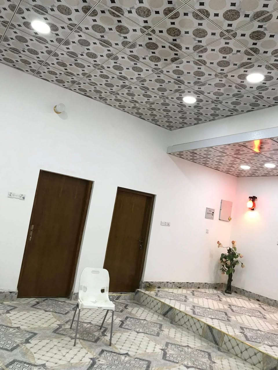 بيت للبيع قطاع 15 شعبان قرب الساعه ومقابل البيت ساحه فارغه المساحه 170 طابقين للاستفسار ***********
