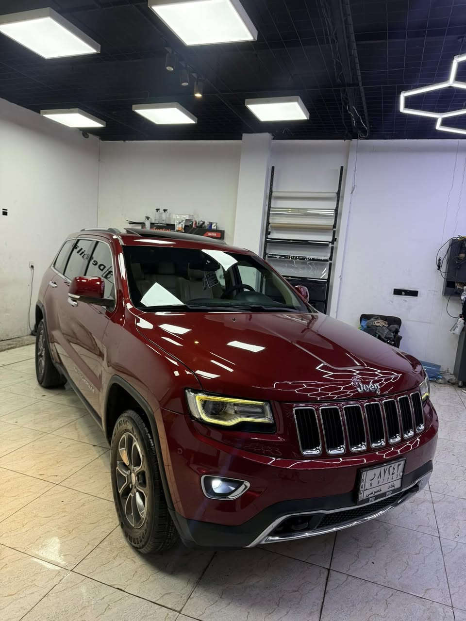 السلام عليكم 
جيب اوفر لاند 2014 خليجي 
V6 
فول مواصفات
بانوراما 
جكات تصعد وتنزل السياره  
حساس امامي خلفي 
كشنات تدفئه وتبريد 
ستيرنك كهرباء 
كشنات خزن ميموري 
جنطه كهرباء 
دمام صوت خلفي 
لايت داينمك  وي السياره 
ماشيه 106 mi
سياره بدون حادث  بيه صبغ جاملغ خلفي وشبر صبغ ب باب وشبر ب البنيد اثر شخوط 
بدون لا ضربه ولا اي شي
السعر 195 وبيه مجال 
مكان السياره كربلاء 
***********
