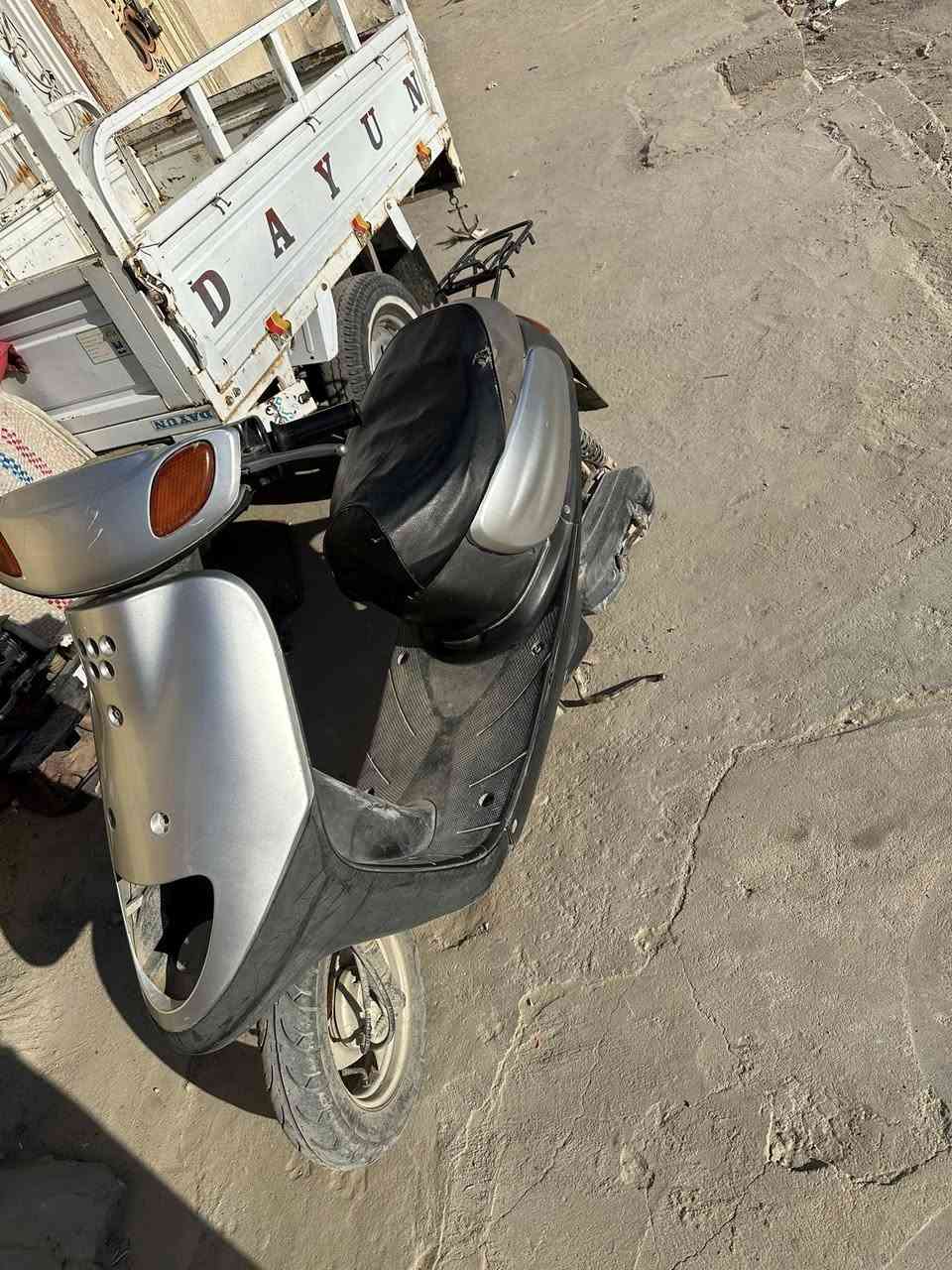 للبيع دراجه منغولي الدراجه كلشي ما بيه نقصهه بس لايت امامي وباتري السعر ٤٠٠وبيه مجال


**إذا كنت صاحب هذا الإعلان وتريد حذفه لأي سبب، رجاءا أرسل رسالة إلى الدعم الفني**